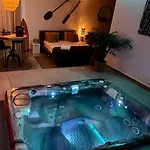 Lofts Avec Jacuzzi Privatif - Romantique -