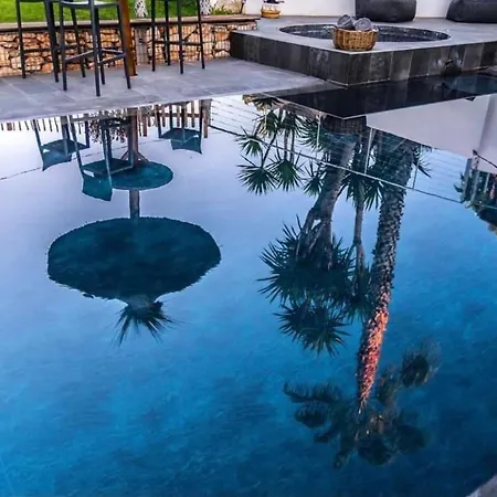 Lofts Avec Jacuzzi Privatif - Romantique - Bed & Breakfast Bouzigues