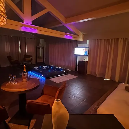 Lofts Avec Jacuzzi Privatif - Spa Romantique - Bouzigues