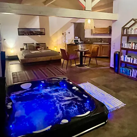 Lofts Avec Jacuzzi Privatif - Romantique - Bouzigues