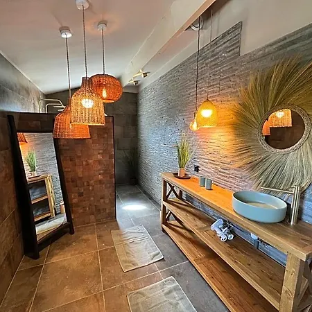 Frühstückspension Lofts Avec Jacuzzi Privatif - Romantique - Bouzigues