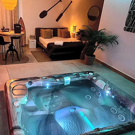 Frühstückspension Lofts Avec Jacuzzi Privatif - Romantique -