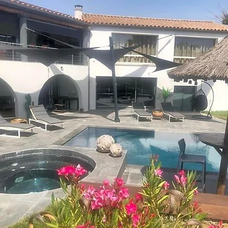 Lofts Avec Jacuzzi Privatif - Romantique - לינה וארוחת בוקר